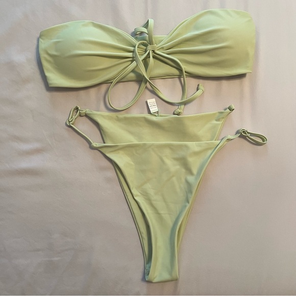 Aurelle Bikini Set & Tote - Picture 6 of 10